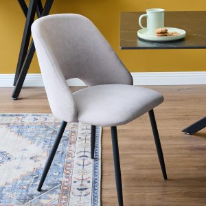 Sedia moderna imbottita Jamie grigia