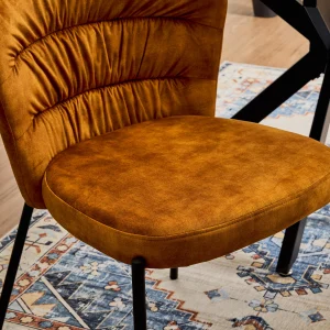 Sedia Jackie in tessuto ocra con gambe nere in metallo