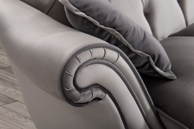 Divano classico Ambra 3 posti con 2 cuscini