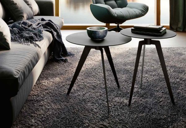 tavolino_trick_dotolo_mobili Tavolino in metallo nero TRICK