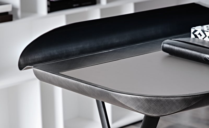 EMANUELE TORTORA 2017 COCOON Leather | Cattelan italia